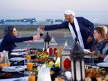 مطار دبي الدولي يستضيف أول مأدبة رمضانية على مدرج الطائرات
