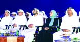 الشيخ منصور بن محمد يكرم الفائزين بجوائز التميز لقطاع الأعمال 2018