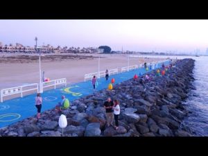 شاهد: تدشين أوّل منصة شاطئية للسعادة في دبي