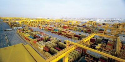 نجحت إمارة دبي في الحفاظ على جاذبيتها للاستثمارات والشركات رغم تراجع أسعار النفط،