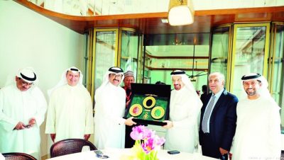 وزير الطاقةالسعودي يكرم  وزير الطاقة القطري