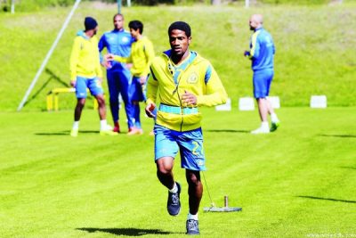 لاعب وسط النصر عوض خميس تلقى عرضين رسميين من ناديين كبيرين في “دوري جميل”