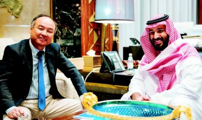 مؤسس شركة أوراكل لاري إليسون، يستعد للانضمام إلى شركات آبل وكوالكوم وفوكسكون، في التغطية المالية