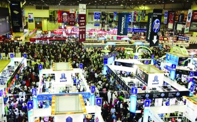 أكثر من 150 دولة،  في ذلك من معارض تجارية عالمية، بدبي