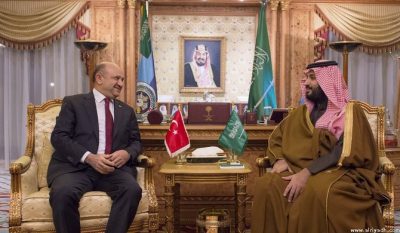 الامير محمد بن سلمان يعقد اجتماعا مع وزير الدفاع التركي
