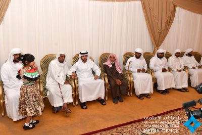 الشيخ حمدان بن محمد بن راشد آل مكتوم يقدم واجب العزاء في شهداء الوطن والواجب