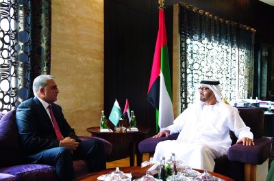 الشيخ محمد بن زايد يبحث مع رئيس الأركان الباكستاني التطورات الإقليمية والدولية والتنسيق الدفاعي