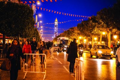 التعديل الوزاري في تونس ينذر بأزمة اجتماعية