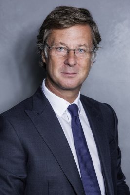 مجموعة فنادق ريكسوس تعلن عن توقيع شراكة استراتيجية مع مجموعة فنادق أكور