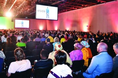 فعاليات «فوريفر ليفينغ» في دبي الأكبر في السياحة التحفيزية