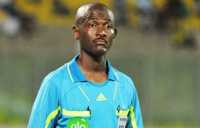 شاهد.. ركلة الجزاء التي أوقفت حكماً مدى الحياة