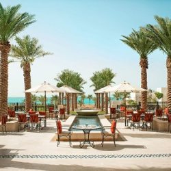 مطعم “غريسيان غريل” يجلب الذوق اليوناني إلى مرسى دبي