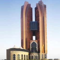 جامعة عجمان توقع اتفاقية تعاون مع مركز حمدان بن محمد لإحياء التراث