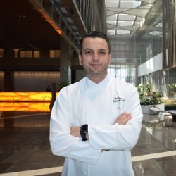 صحافي بريطاني يقتل زوجته بمطرقة في دبي