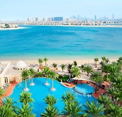 فندق تلال ليوا يطلق عروض صيفية استثنائية