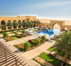 فندق تلال ليوا يطلق عروض صيفية استثنائية