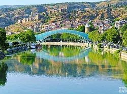 مرهيز للعطور تفتتح أحدث فروعها في قصر الإمارات