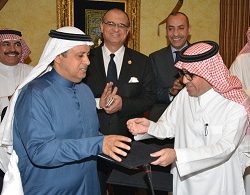 الامير مشعل بن ماجد يتسلم التقرير السنوي للادارة الدفاع المدني بمحافظة جدة