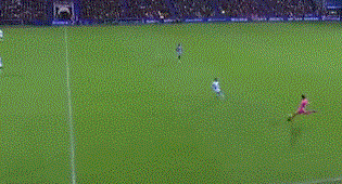 هدف خرافي لحارس مرمى من مسافة 65 متراً