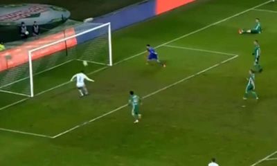 شاهد .. أغرب هدف ضائع في 2017