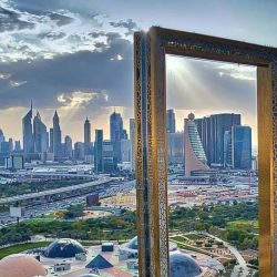 الإمارات الأولى إقليمياً في مؤشّر الحرية الاقتصادية