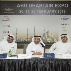 عالمٌ من السوشي بين يديك في مطعم “سموكينغ دول”