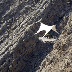 الخطوط السعودية تحفز جمهور سباق السيارات بتجربة الصعود مع الأبطال