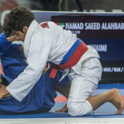 «غازي» لحمدان بن محمد بطل سباق «أرزنة للمحامل الشراعية»