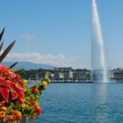 إنشاء ممشى سياحي على شاطئ البحر المتوسط في مدينة العلمين الجديدة