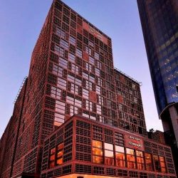 أم في الغربه وبائع الجرايد تبهر رواق السرد بأدبي جدة