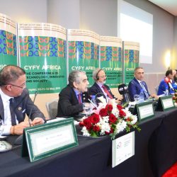 «واشنطن بوست»: توسّع طيران الإمارات يعزّز مكانة مطار دبي