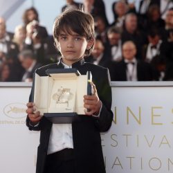 «شهم» لمنصور بن زايد يفوز بكأس رئيس الدولة للخيول العربية في «لونغ شامب»