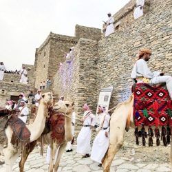 أمير الباحة يقوم بجولة على منتزه البرج السياحي بمحافظة المندق