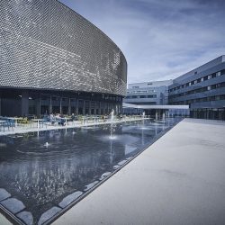 السعودية للشحن توقع عقد إنشاء مبنى الشحن بمطار الملك عبدالعزيز الدولي بمساحة 75 الف متر مربع