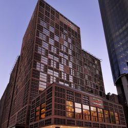 “السعودية” تقدم لضيوفها خدمة (WhatsApp) مجاناً على كافة رحلاتها الداخلية والدولية