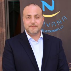 المهندس الجاسر يقف على جاهزية خدمات الخطوط السعودية في مطار المؤسس وينوه بالإنجازات المتحققة