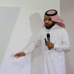 زيارة وفد من مركز حمدان بن محمد لإحياء التراث  إلى مركز الإمارات للشباب