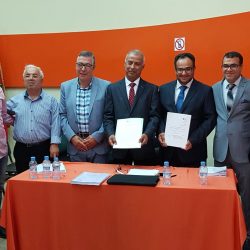 «حرير» الصين يسلك «طريق» الإمارات