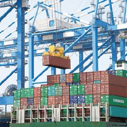 9 مليارات دولار حجم التجارة بين الإمارات وفيتنام 2017