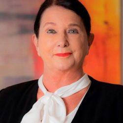 قمة سعودية مصرية في نيوم