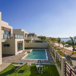 عطلات صحراوية فاخرة للعائلات في فندق تلال ليوا