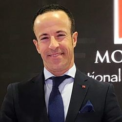 تناول الغداء مع الفهود في  حديقة الإمارات للحيوانات