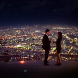 عرض الإقامة المُغري مع برنش “تناول الطعام، العب واضحك”  في فندق ماريوت داون تاون أبوظبي