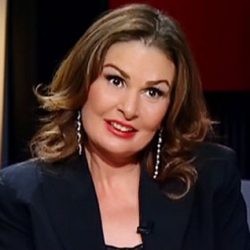 الفنانة درة  تعتز بقصة “حبيبة أمها” وتراهن عليها