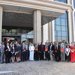 منتجع دانات العين يحتفل بيوم العلم