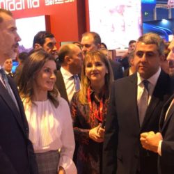 أكبر  مائدة مجتمعية احتفالاً بالفالنتاين  في فندق وفلل بارك حياة أبوظبي