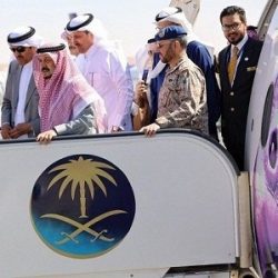 الشيخ محمد بن راشد: الوطنْ بكْ عَزْ وإنتهْ لهْ زعيمْ