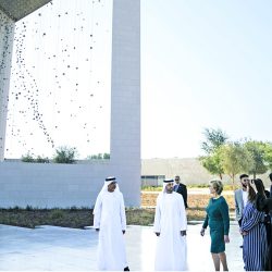 حاكم عجمان يستقبل ملك البحرين