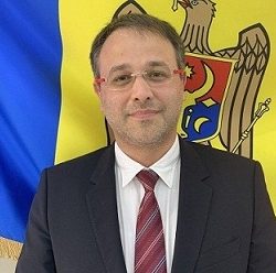 بطاقم كامل من السيدات أول رحلة “في الجو” للاتحاد الإماراتي