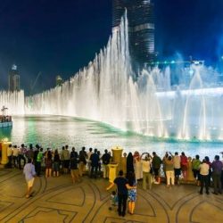 التجارة والسياحة قاطرتا النمو في دبي